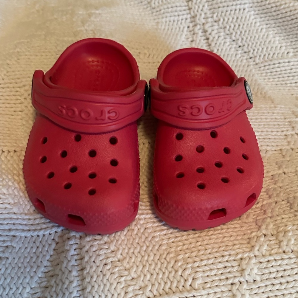 New Crocs Pink Size C4